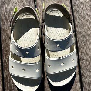 CROCS Classic All-Terrain Unisex Grey Adjustable Strap Size Men’s 9 / Women’s 11
